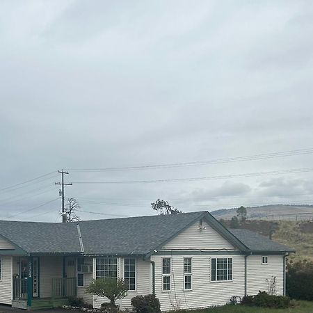 Road Runner Motel Merritt Eksteriør bilde